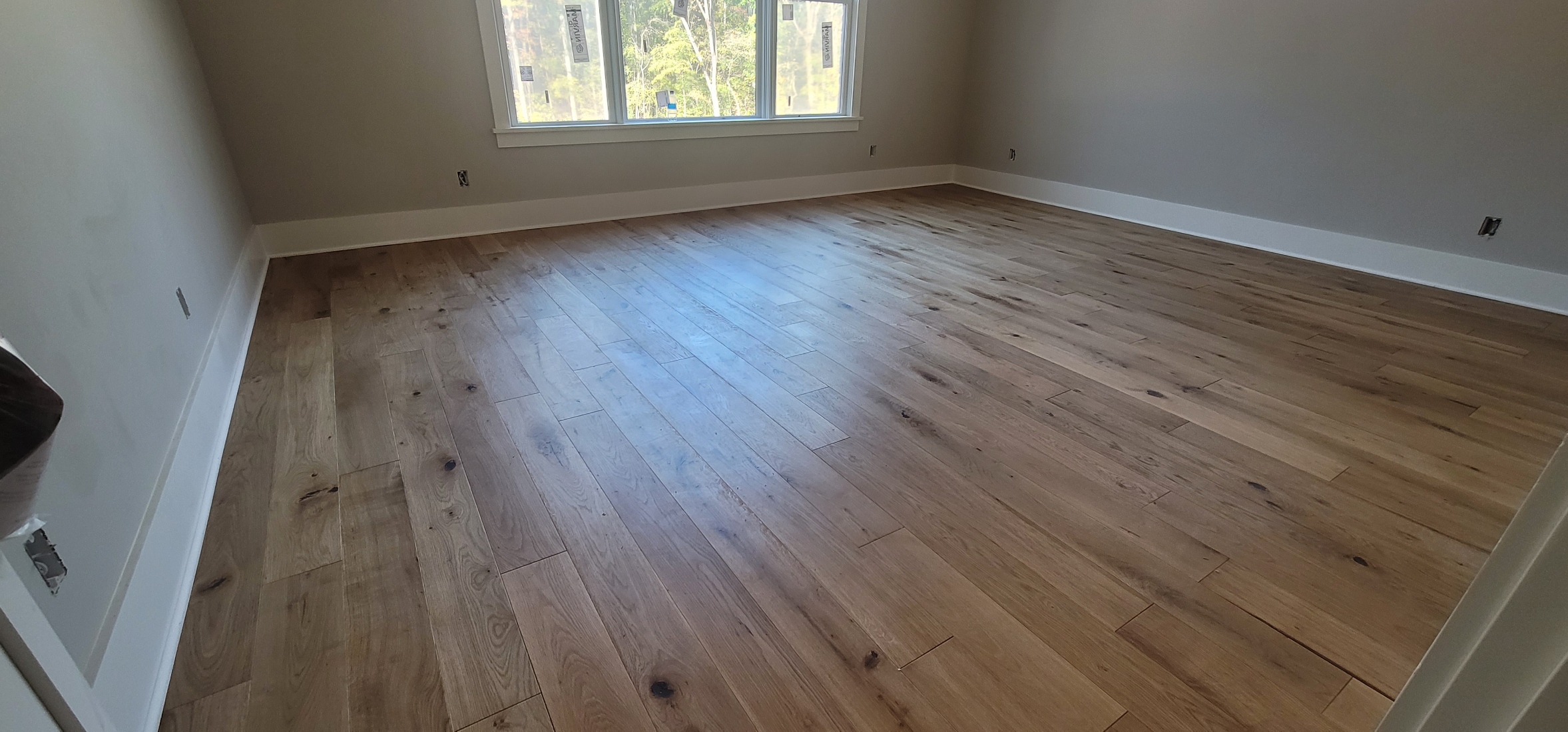 European White Oak Wide-Plank Hardwood (Master Suite)